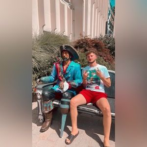 Meet your Posher, Davi